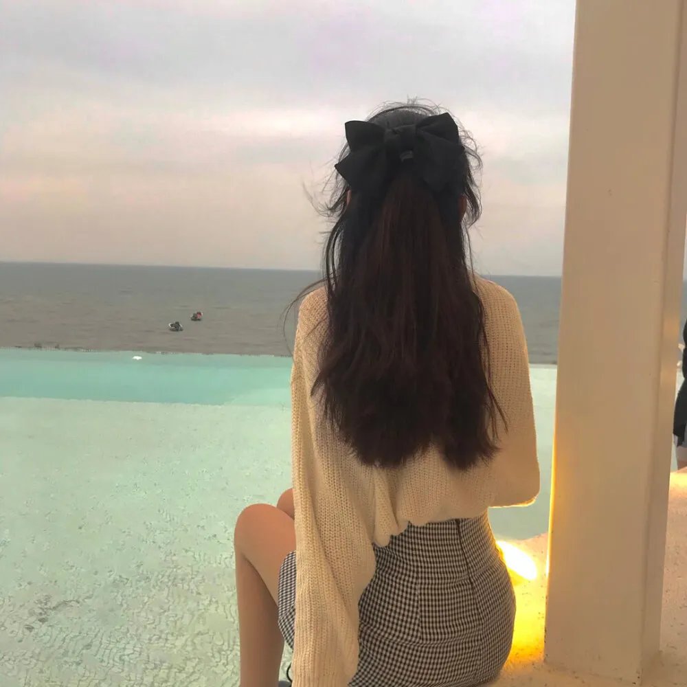 伯爵夫人的耳环